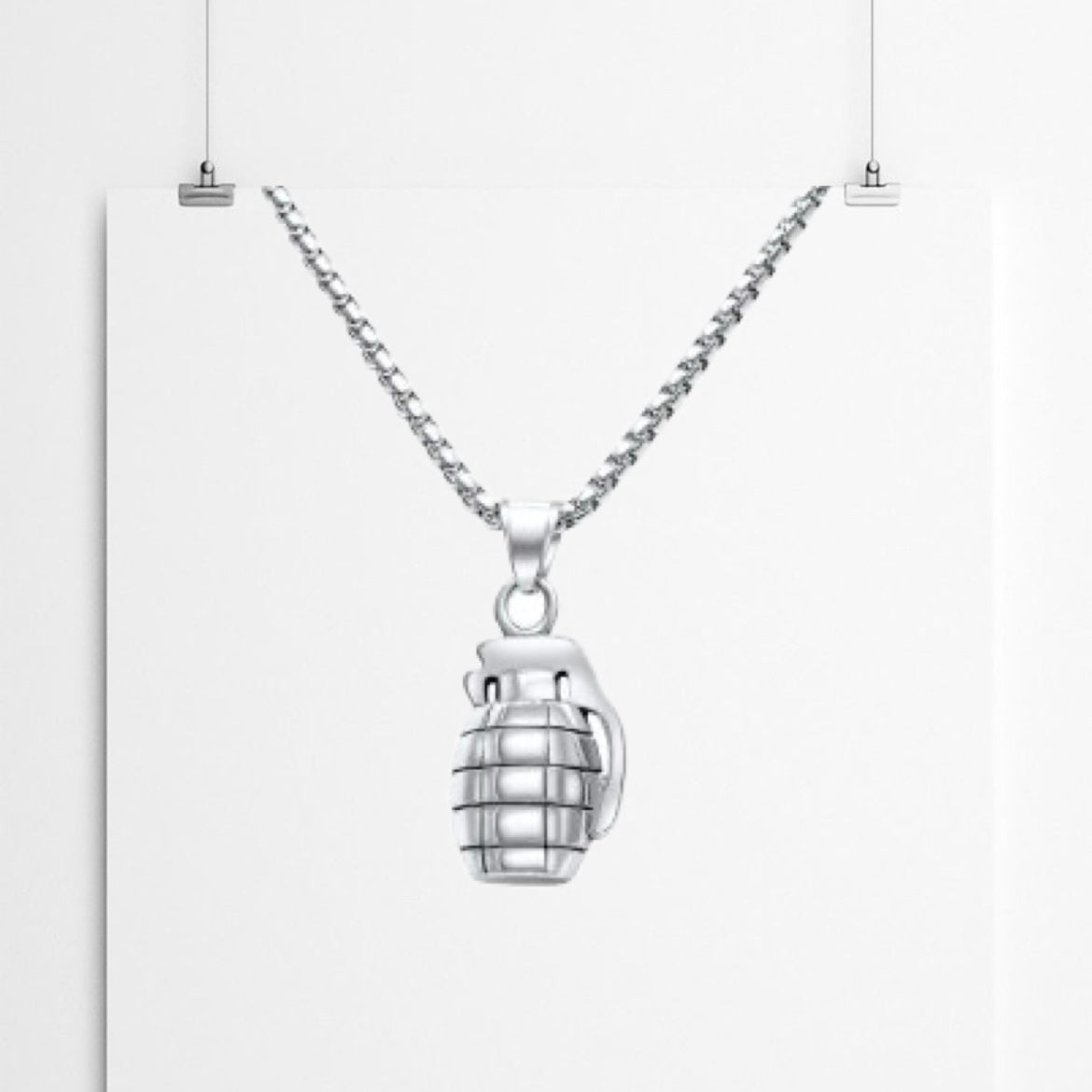 Pendant Grenade - Mystic Alchemy 