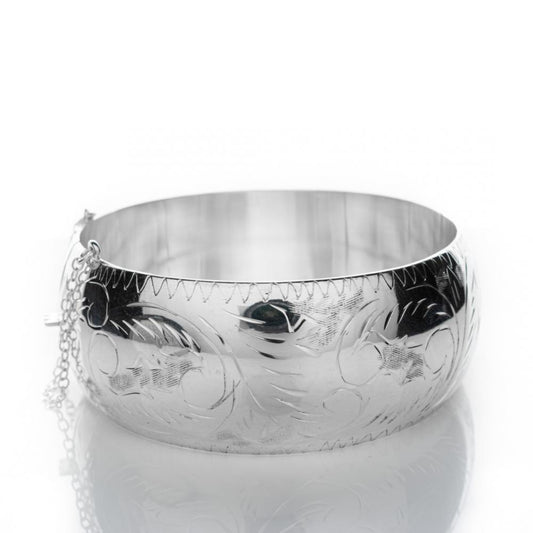CIRCLE BRACELET WITH HANDMADE ENGRAVINGS Mystic Alchemy