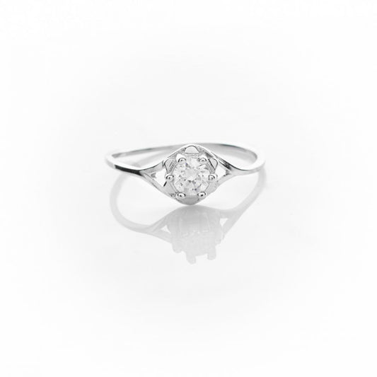 SINGLE STONE RING WITH ZIRCON STONE Mystic Alchemy